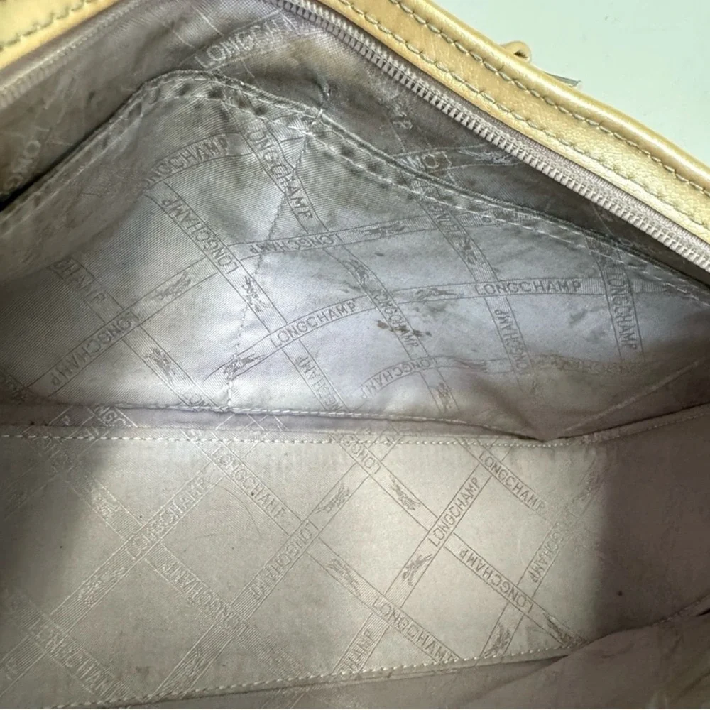 Vtg Longchamp-Classic Sophisticated Gold hued patent leather classic handbag - Picture 6 of 13